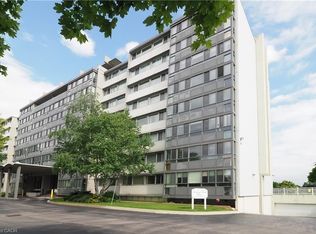 24 Midland Dr #507, Kitchener, ON