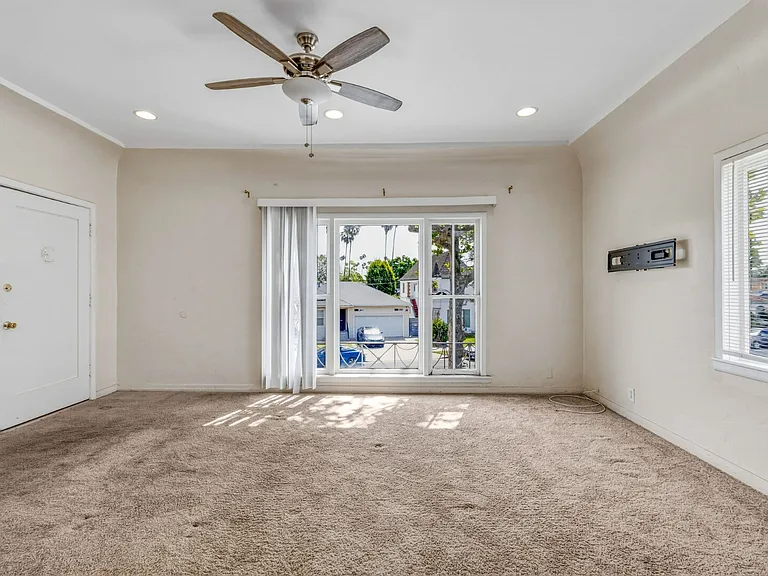 4103 1/2 Garthwaite Ave #1 — Photo 4
