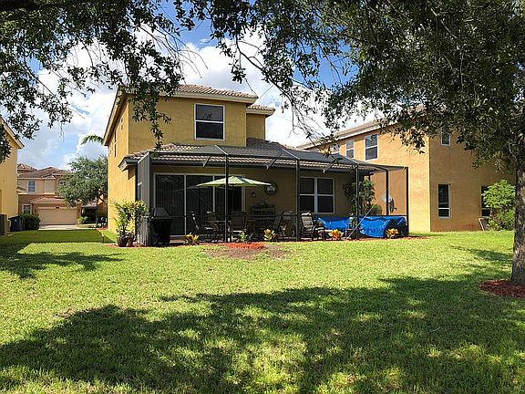 3rd image of 10111 N Silver Palm Dr