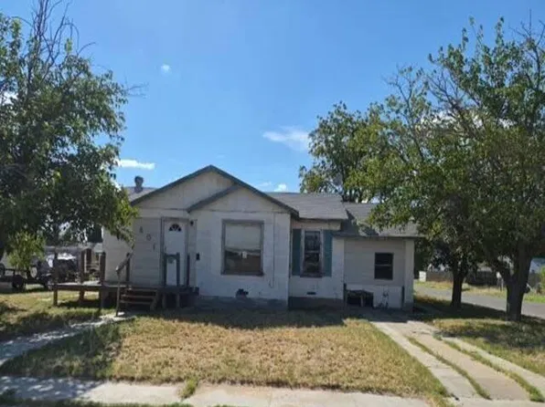 601 S Franklin Ave, Monahans, TX 79756
