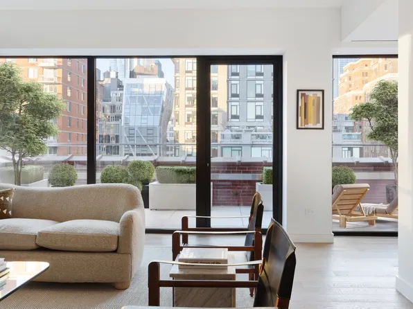 500 West 22nd Street PHW image 2 of 24