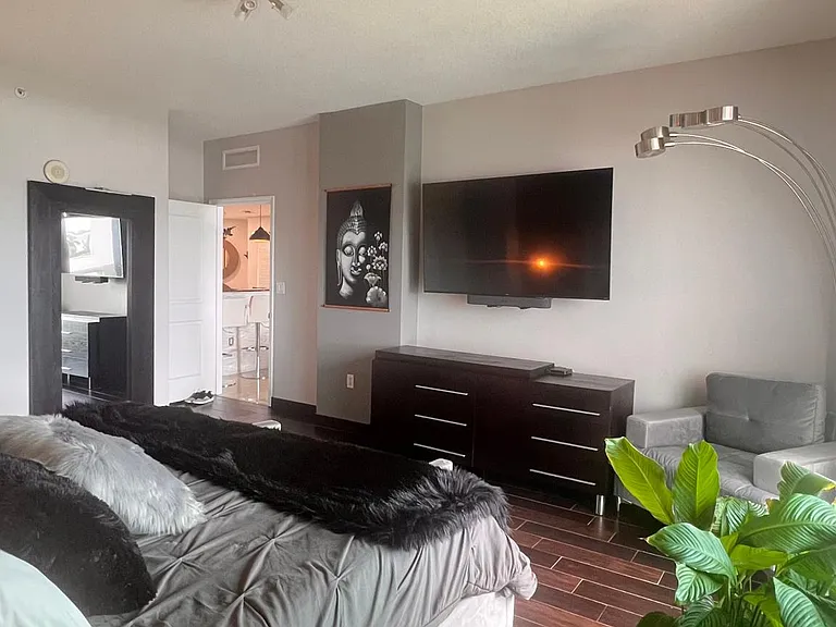 7910 Harbor Island Dr #509 — Photo 14