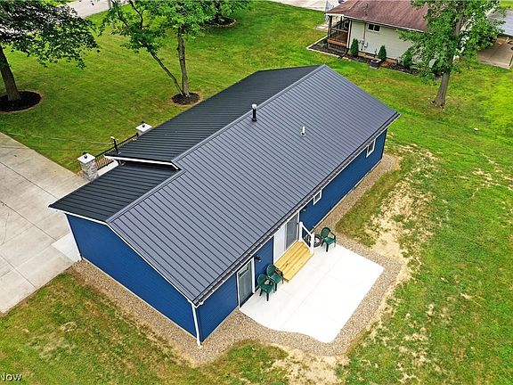 4th image of 4903 Maple St