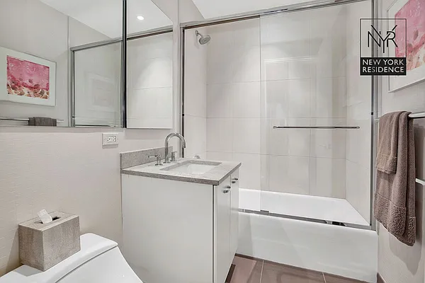 Rented by New York Residence | media 43