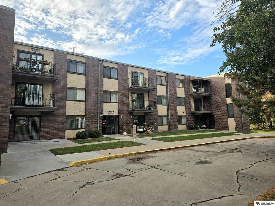 1st image of 5801 Enterprise Dr APT C7