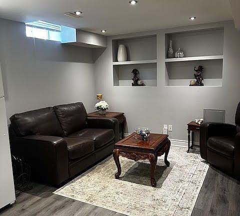 4th image of 49 Governor Cres #Basement