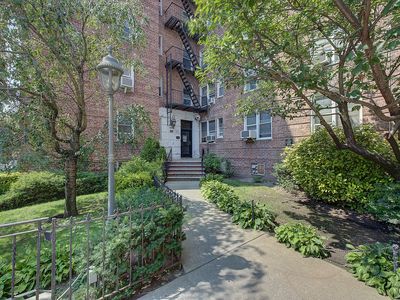 88-01 35th Ave #1B, Queens, NY, 11372