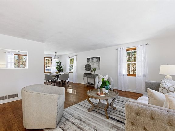 5th image of 23 Hamilton Rd