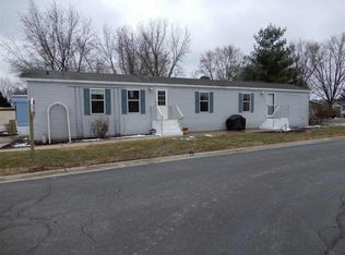 311 Spruce Dr, Belvidere, IL 61008