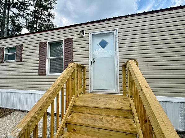 152 Daisy St, Jacksonville, NC 28546