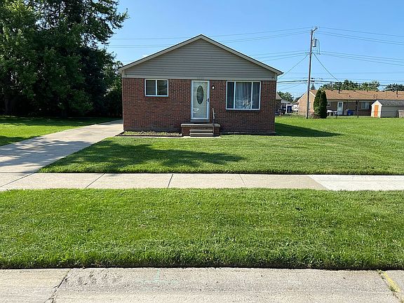 2nd image of 20150 Nicke St