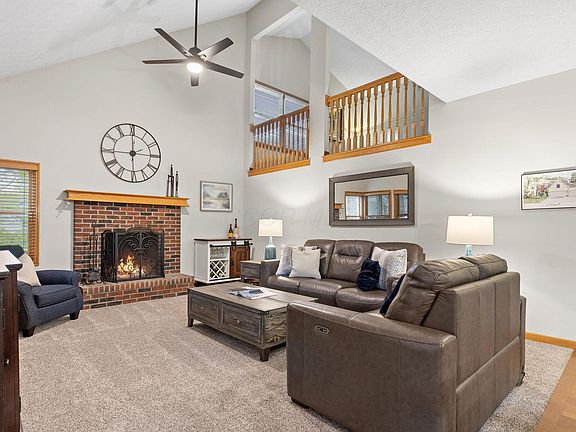 2nd image of 1071 Hurley Ct
