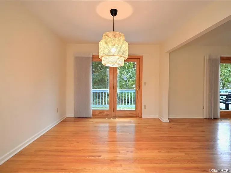 35 Homestead Rd — Photo 7