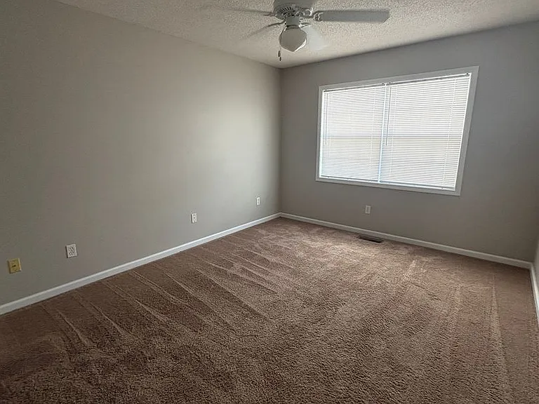 165 N Springview Dr — Photo 19