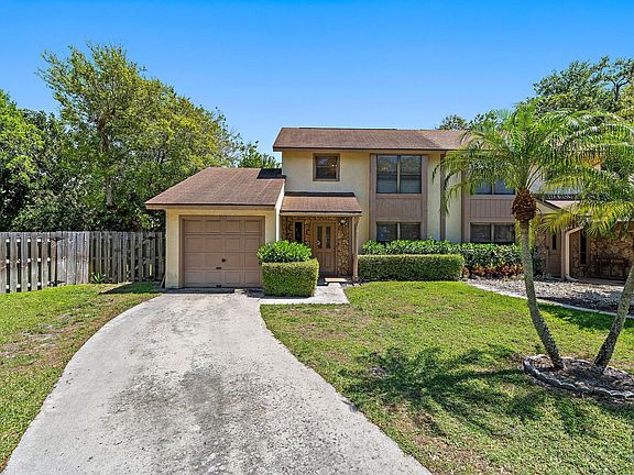 4th image of 1007 Raintree Lane