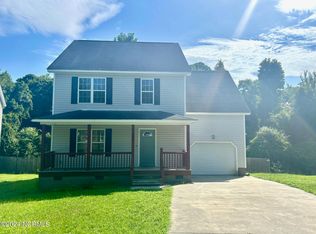 607 Riva Ridge Rd, Sneads Ferry, NC 28460