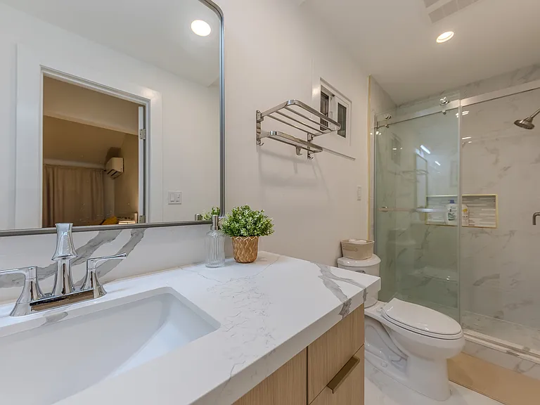 15877 Regalado St — Photo 52