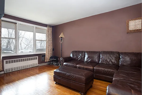 Sold by Stribling | media 11