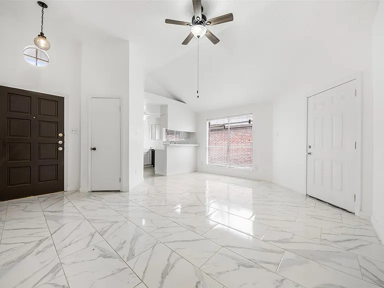 6606 Laurel Glen Dr — Photo 7
