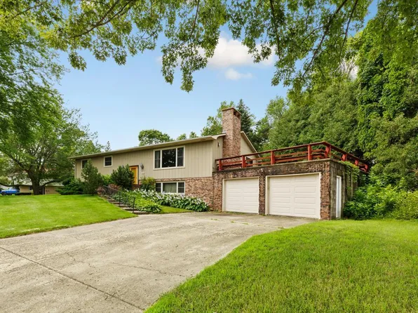 200 Half Moon Rd, Wells, MN 56097