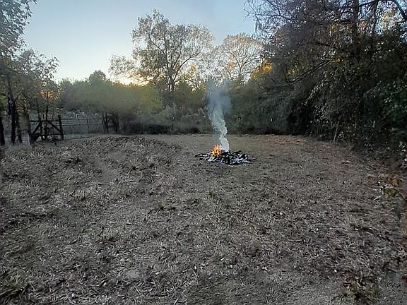 2nd image of 1615 Greenbelt Dr