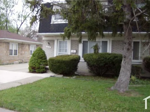 15120 W Nine Mile Rd — Photo 31