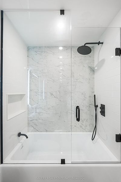 Toronto House for rent - 3 Bedrooms — photo 29