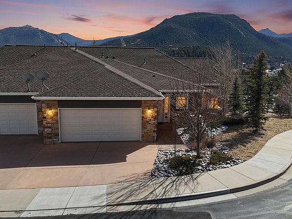3rd image of 318 Overlook Ct
