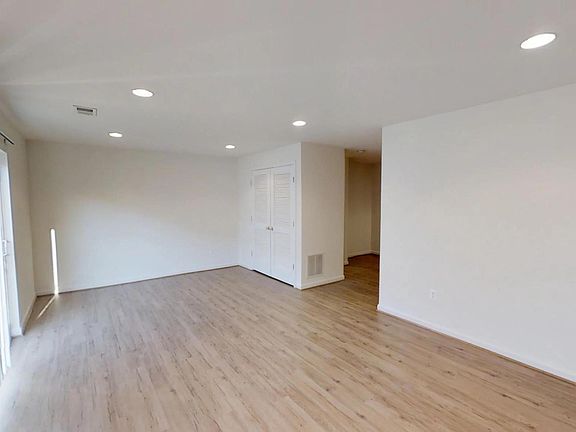 3rd image of 2137 Callao Ct