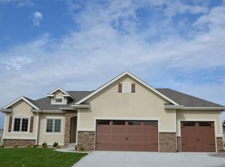 1610 NW Reinhart Dr, Ankeny, IA 50023