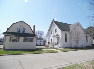 605 N Harrison St, Syracuse, IN 46567