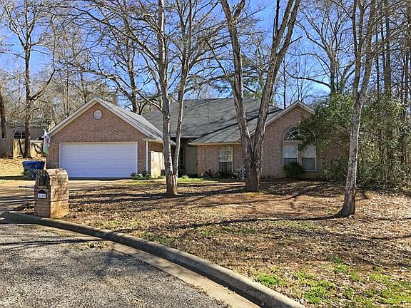 2nd image of 1319 Corey Dr