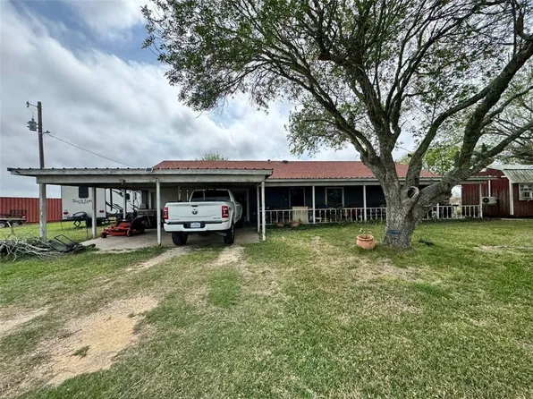 350 Quail Meadow Rd, Seadrift, TX 77983