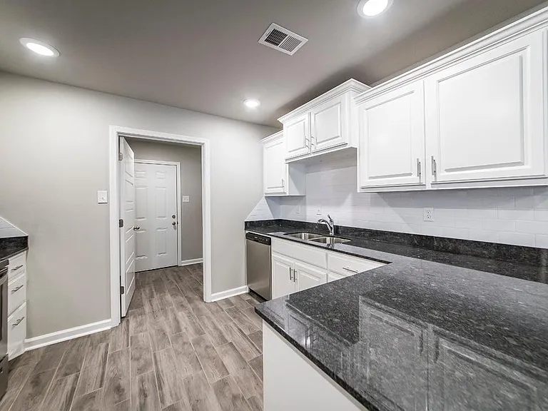 46 Sundown Dr — Photo 4