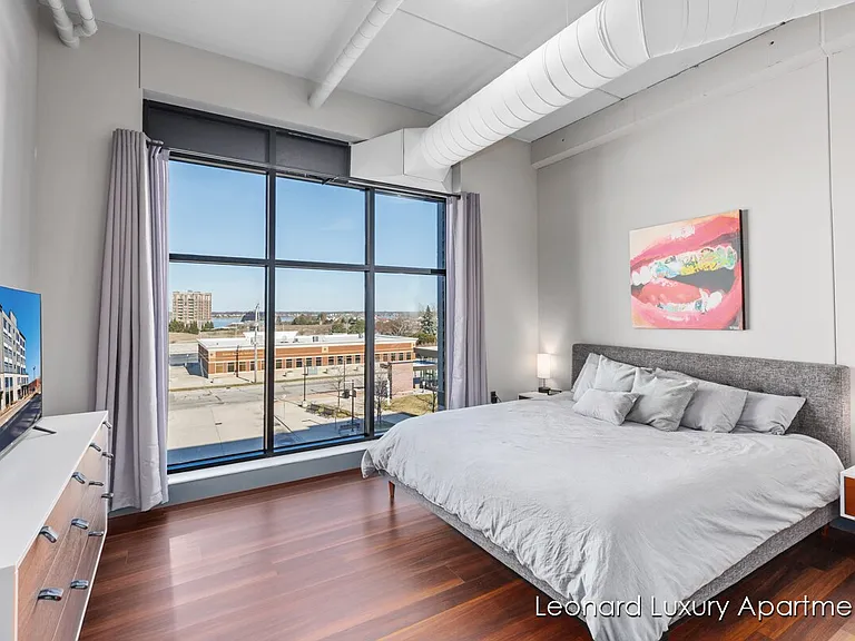 The Leonard Luxury Apartments — Photo 70