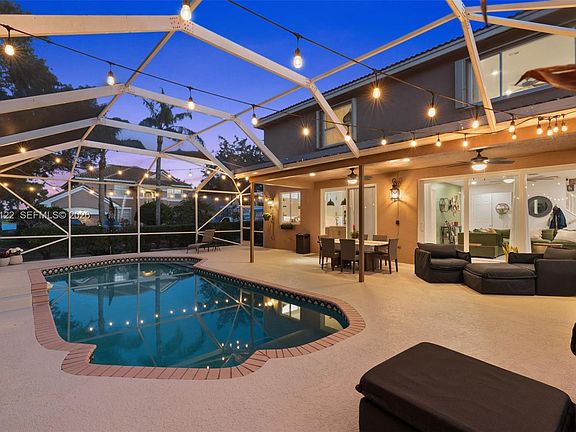 5th image of 10443 NW 59th Pl