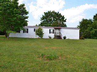 629 Waspnest Rd, Wellford, SC 29385