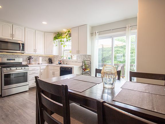 3rd image of 3646 Crosswater Ct