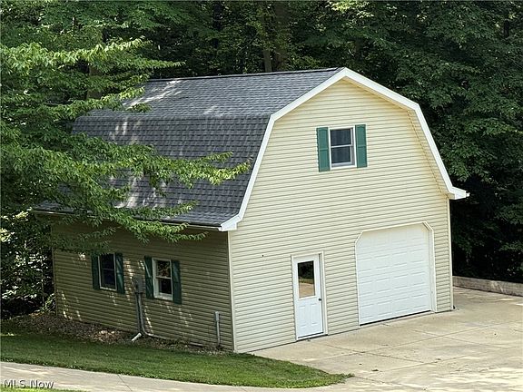 3rd image of 2699 Ruswil Dr