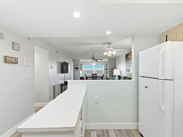 801 83rd Ave N #510 — Photo 6