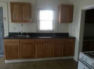 18 Crown St, New Britain, CT 06053