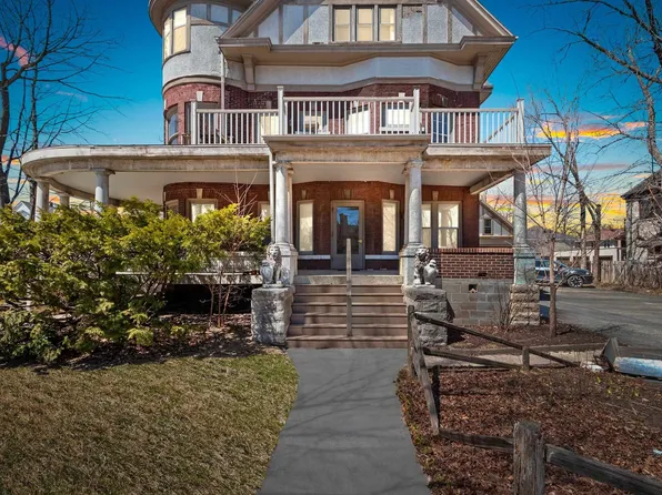303 N Ashland Ave, Green Bay, WI 54303