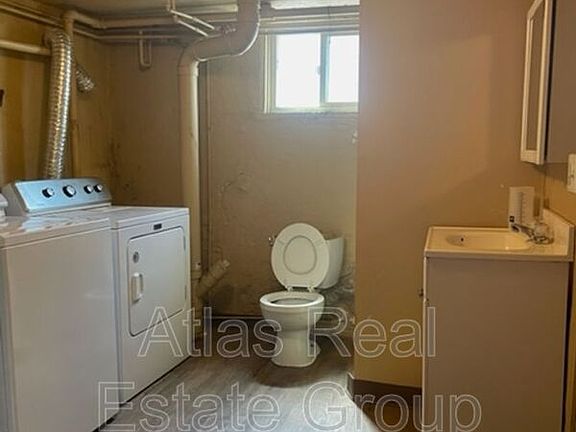 5th image of 1128 12th St Unit 2