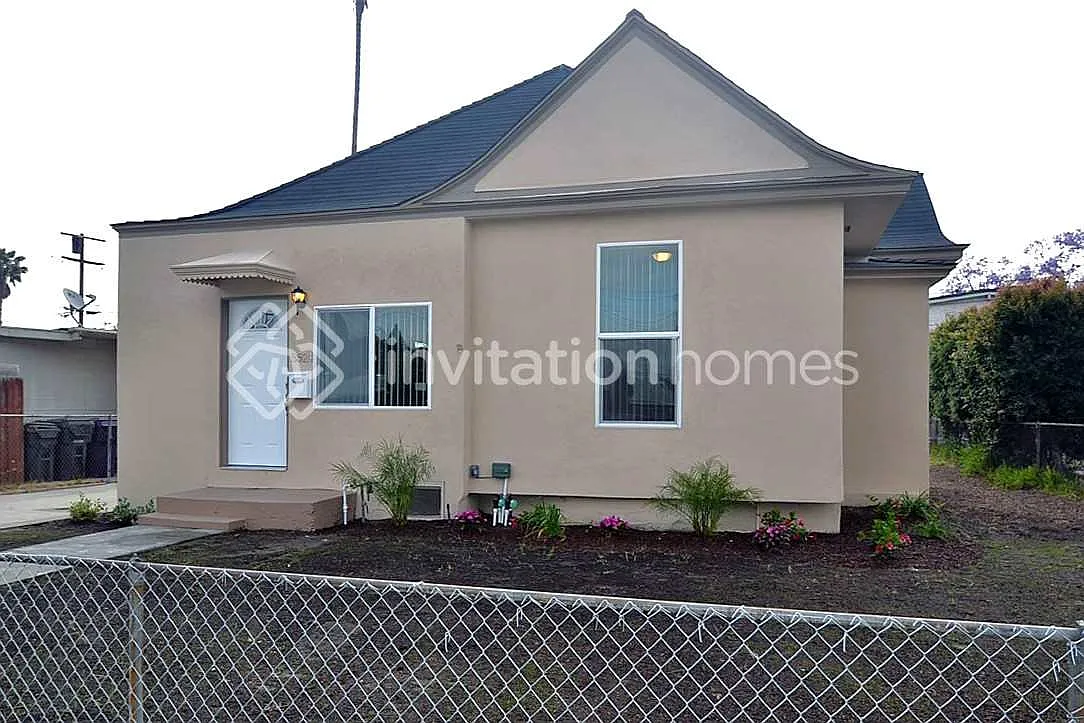 3524 Baltic Ave Long Beach, CA 90810 — Photo 1