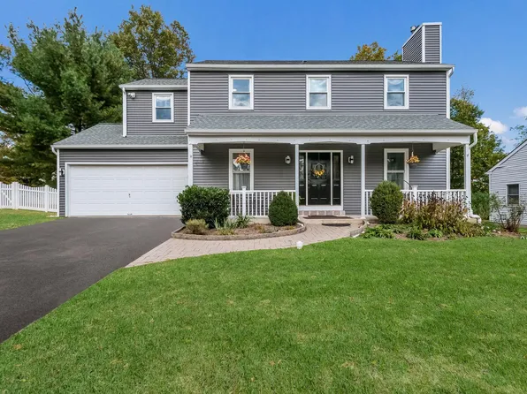 131 Cottonwood Ct, Doylestown, PA 18901