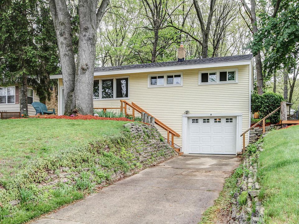 1st image of 4880 Burgis Ave SE