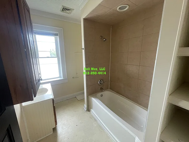 221 NW Martin Luther King Jr Blvd #221 — Photo 14