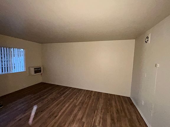 3rd image of 351 E Rossellen Pl APT 4