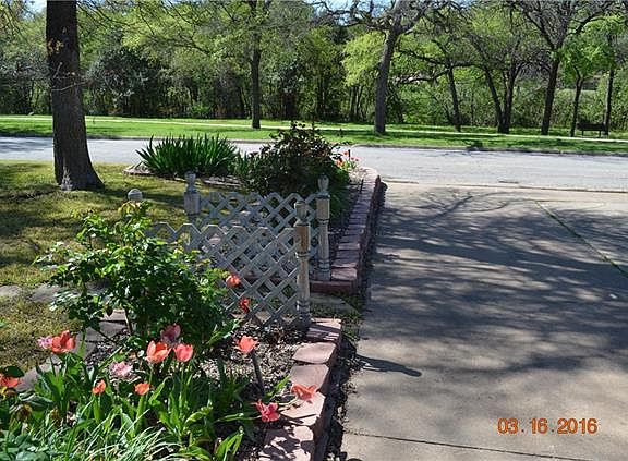 4th image of 3705 Overton Park Dr E
