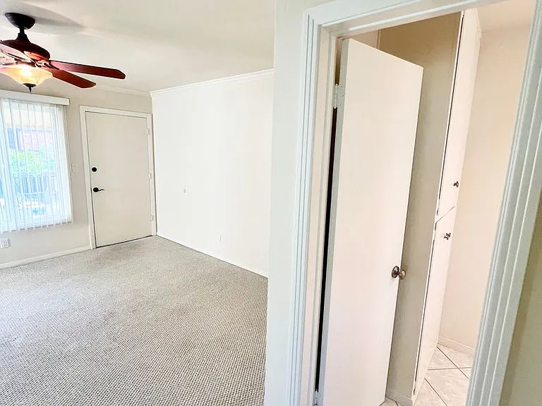2969 Lawrence St — Photo 15